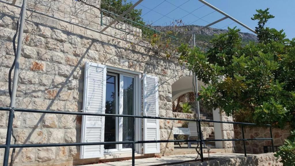 Holiday Home Odiseja سلانو المظهر الخارجي الصورة